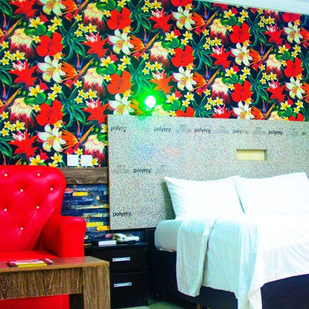 Brighton Hotel And Suites Adegbite Dış mekan fotoğraf